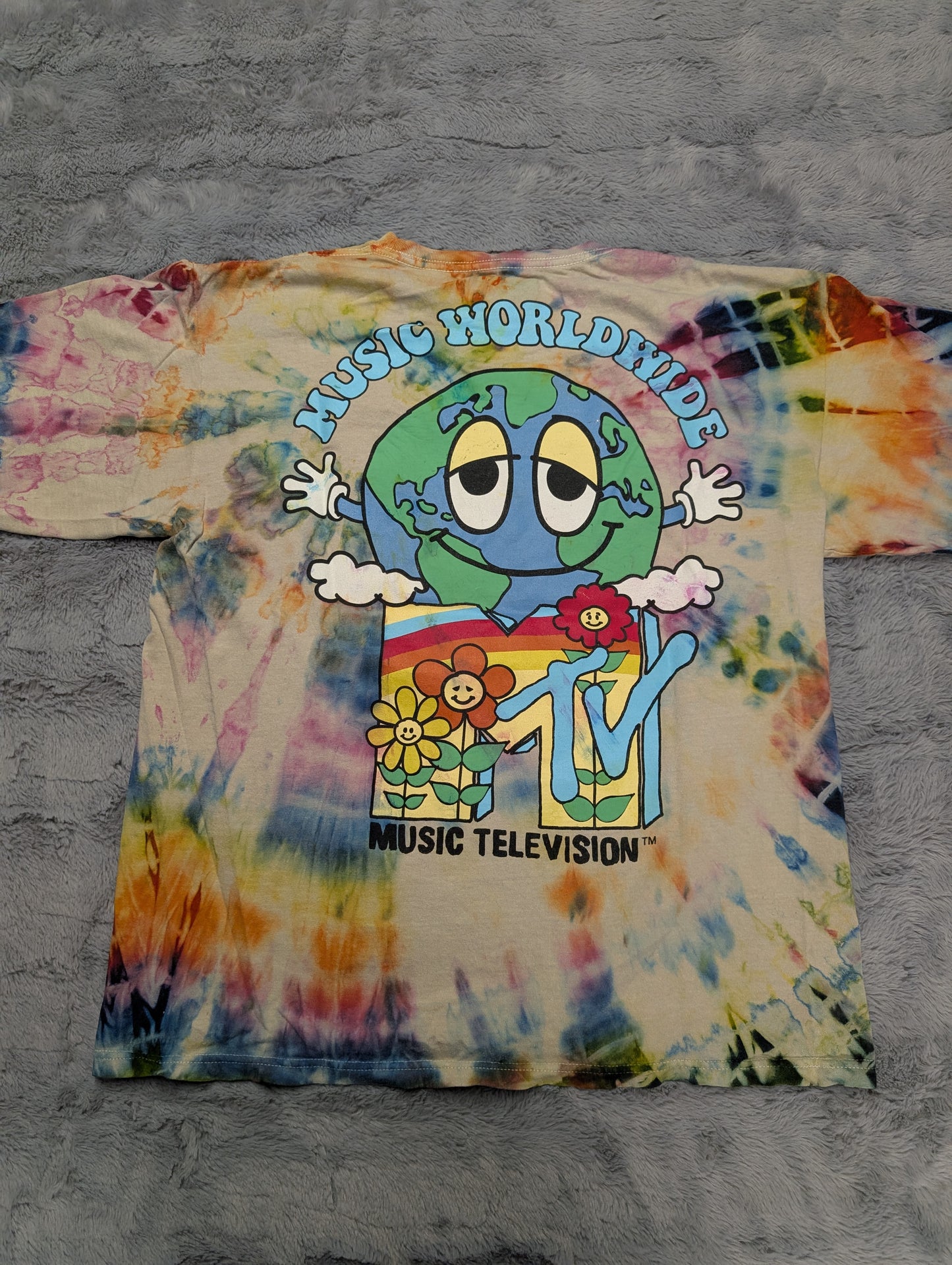 MTV Floral Earth Traditional Bullseye Rainbow Tie Dye T-Shirt
