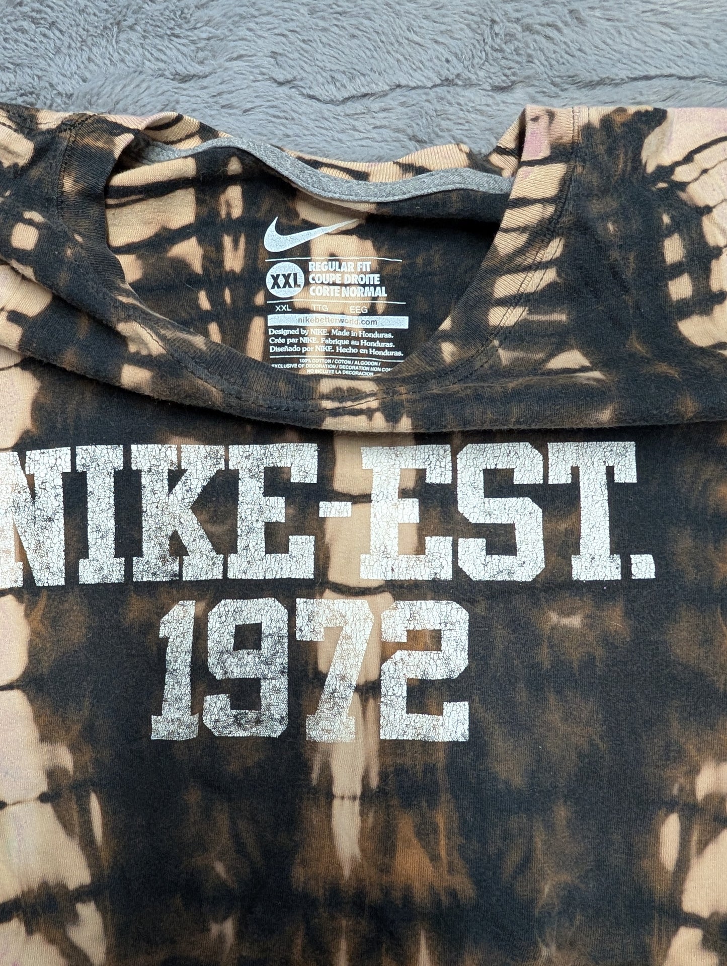 Nike Est. 1972 Reverse Tie-Dye T-Shirt