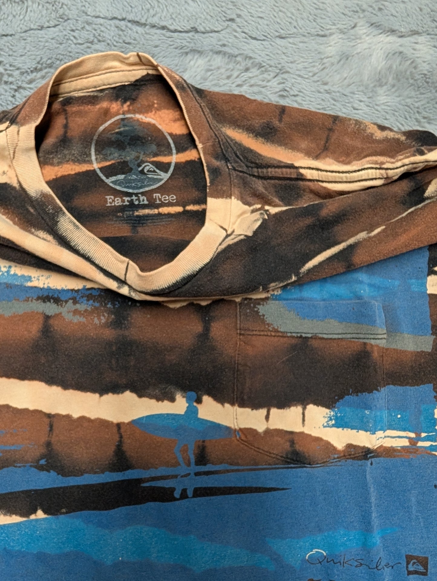 Quicksilver Surfing Reverse Tie-Dye Earth Tee