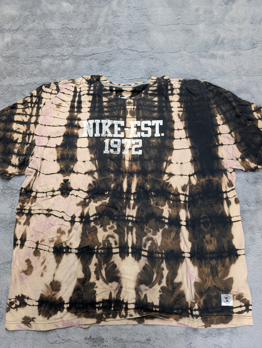 Nike Est. 1972 Reverse Tie-Dye T-Shirt